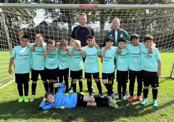 Neue Trikots für unsere U10