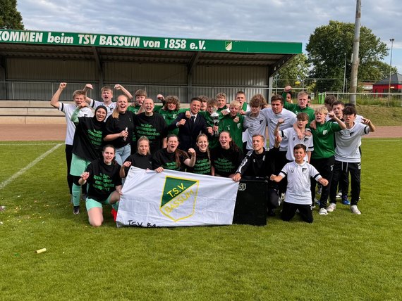 Was für ein Sonntag! Damen MEISTER und U15 POKALSIEGER