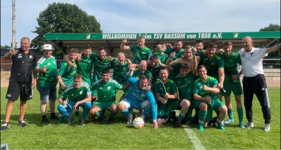 AUFSTIEG - 7:1 Sieg!