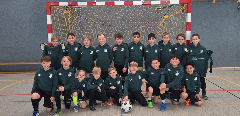 Neue Hoodies für unsere U09!